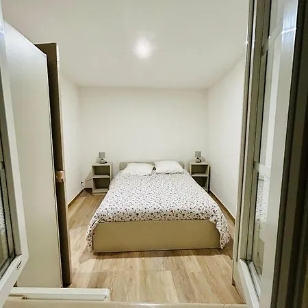 T2 - 4 Couchages Apartment *
